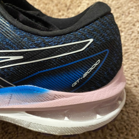 ASICS GT almost new size 8.5 - Picture 5 of 6